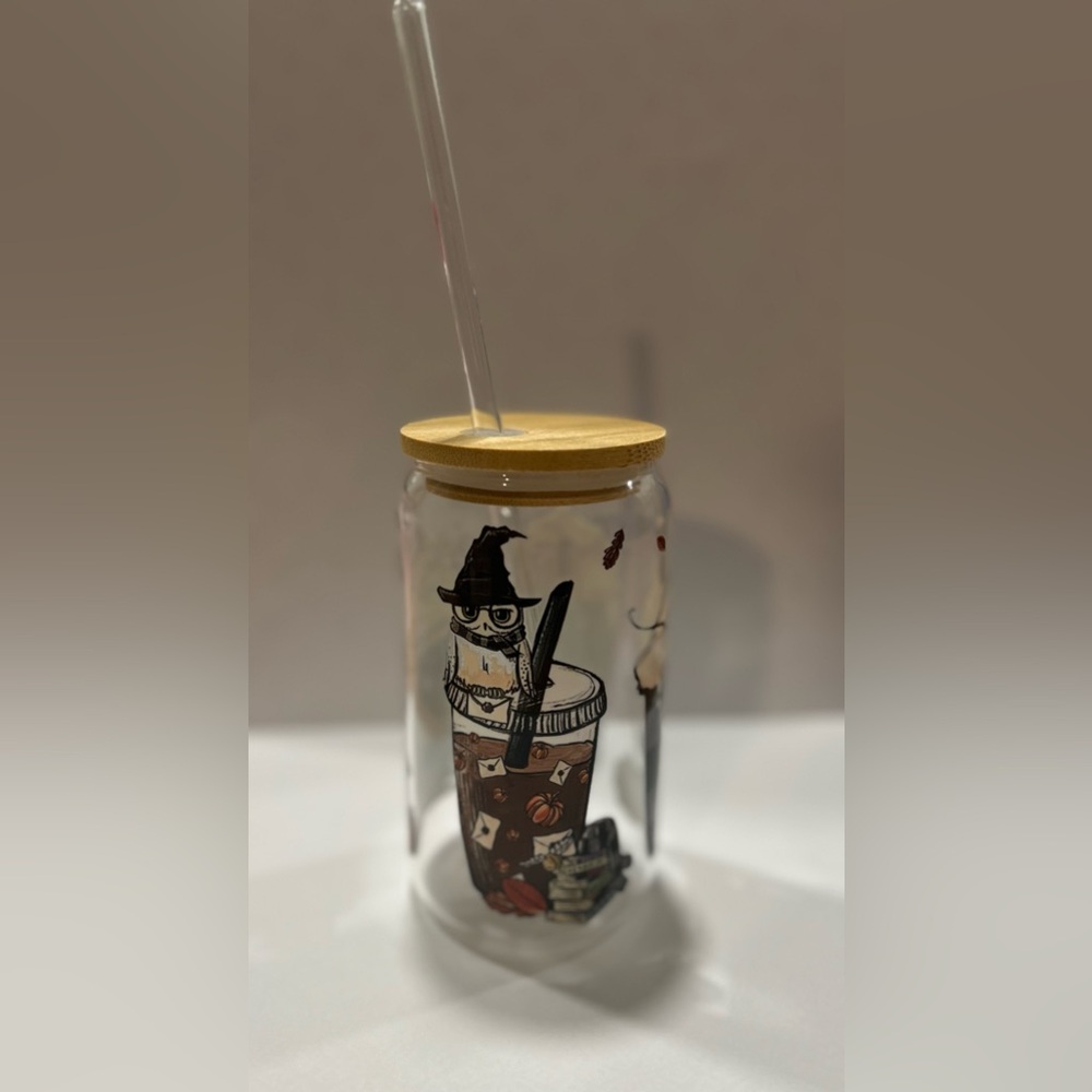 Harry Potter theme 16oz Iced Coffee Glass Cup with Lid and Straw, Glass Beer Can